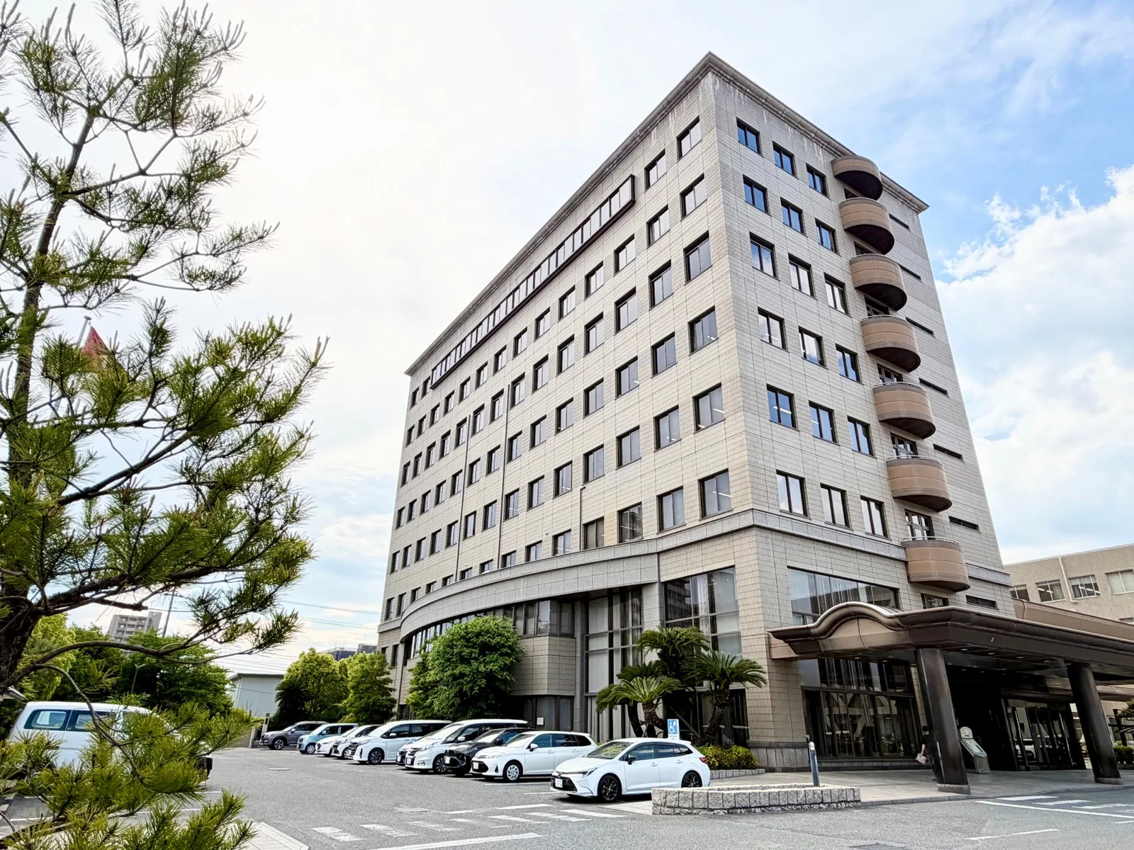 福山サテライトの外観
